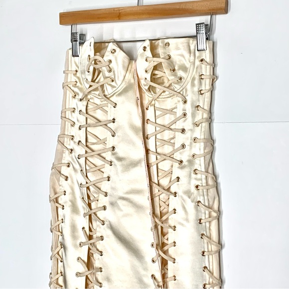 Oh Polly Callidora Lace Up Dress Gown Ivory Size US 4 NWT - Picture 10 of 15